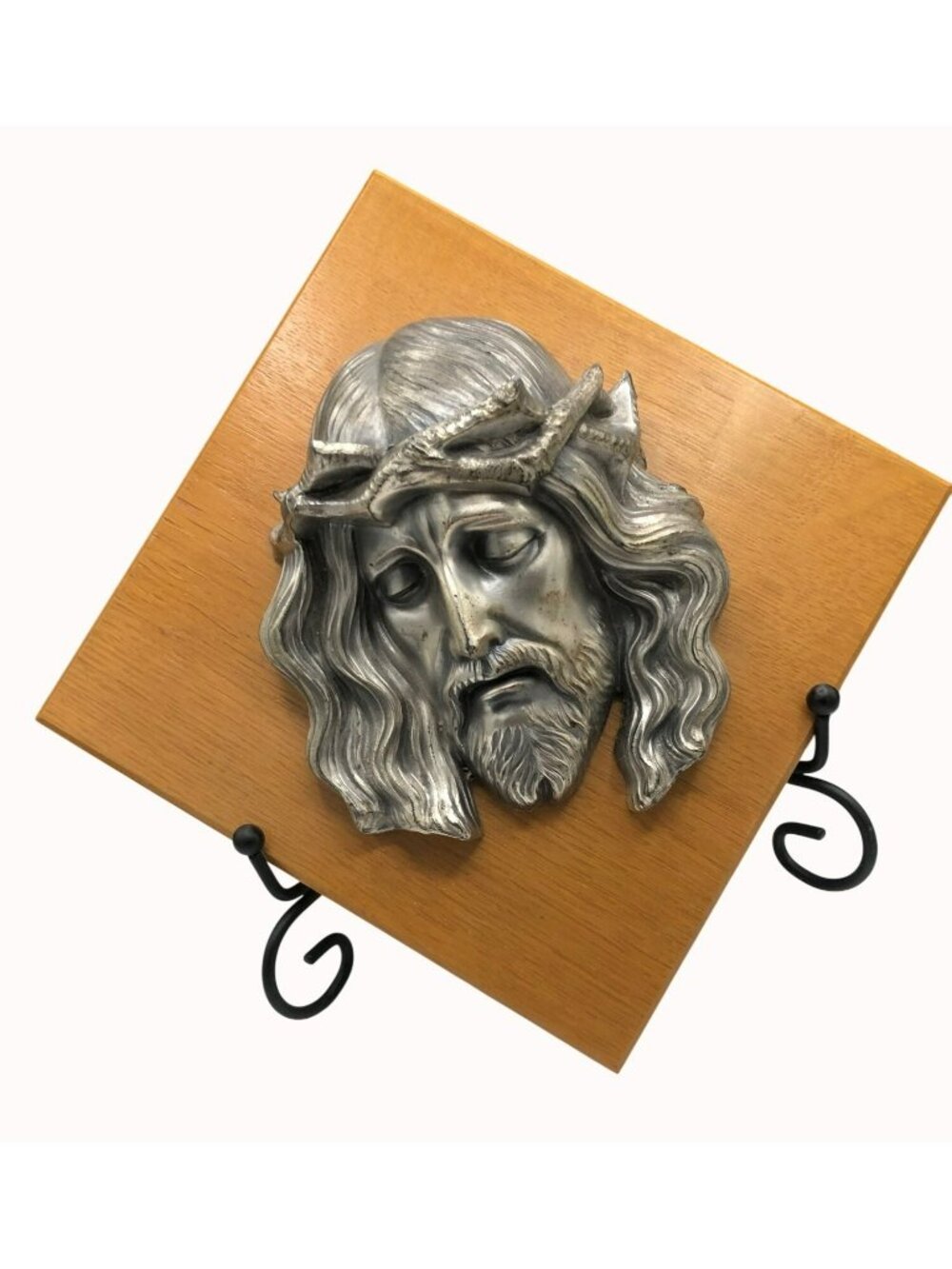 Vintage Jesus wearing Crown of Thorns Pewter on Solid Oak Wall Plaque. 7 x 7 x 3